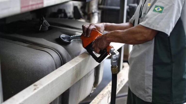Goiás adere a medida emergencial para garantir abastecimento de diesel e estima impacto milionário nas contas públicas