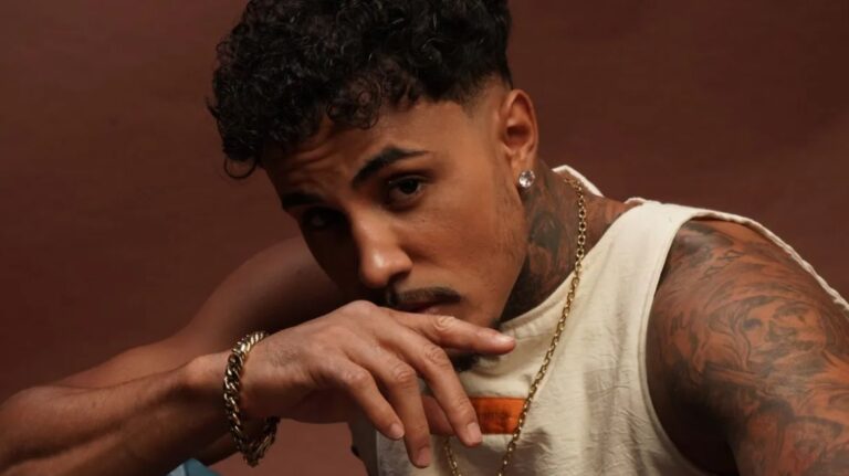 “MC Livinho” fará o último show de sua carreira na “Festa Bueno”, na noite deste sábado (30 de Maio), na grande Goiânia!