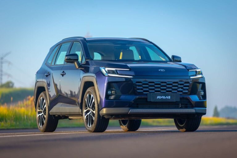 Umuarama Toyota apresenta nova RAV4 com motorização híbrida atualizada