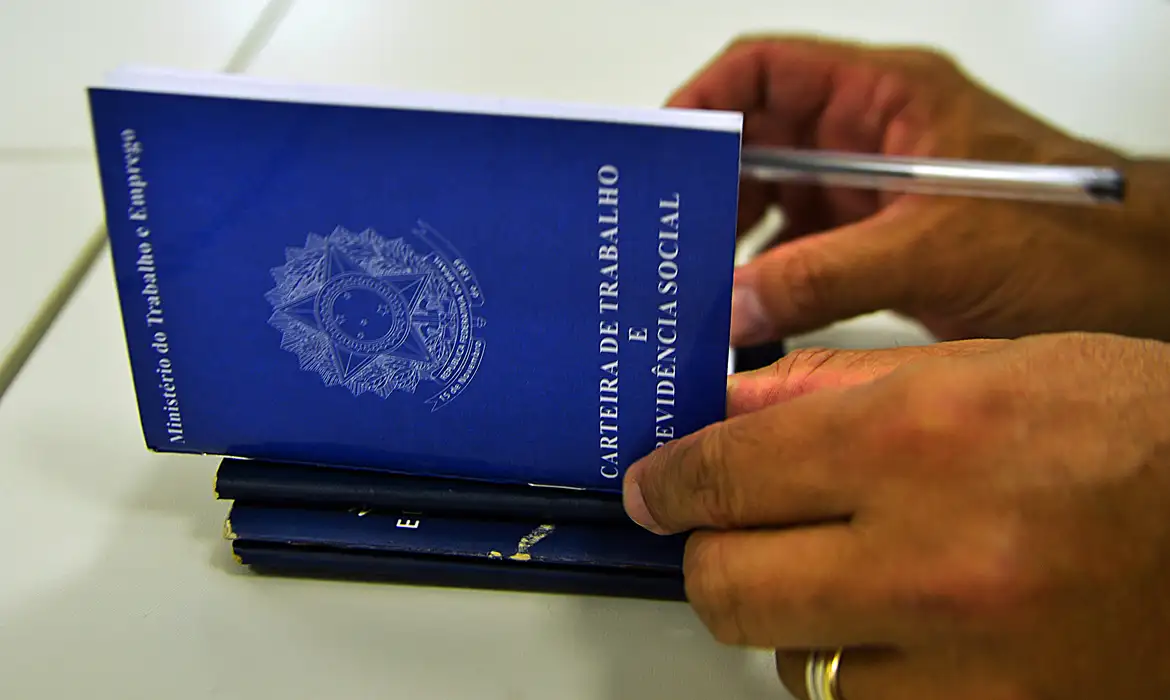 Brasil fecha o mês de junho com saldo positivo de 145.161 empregos
