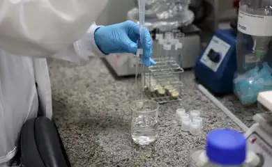 Como cientistas "curaram" infectados com HIV