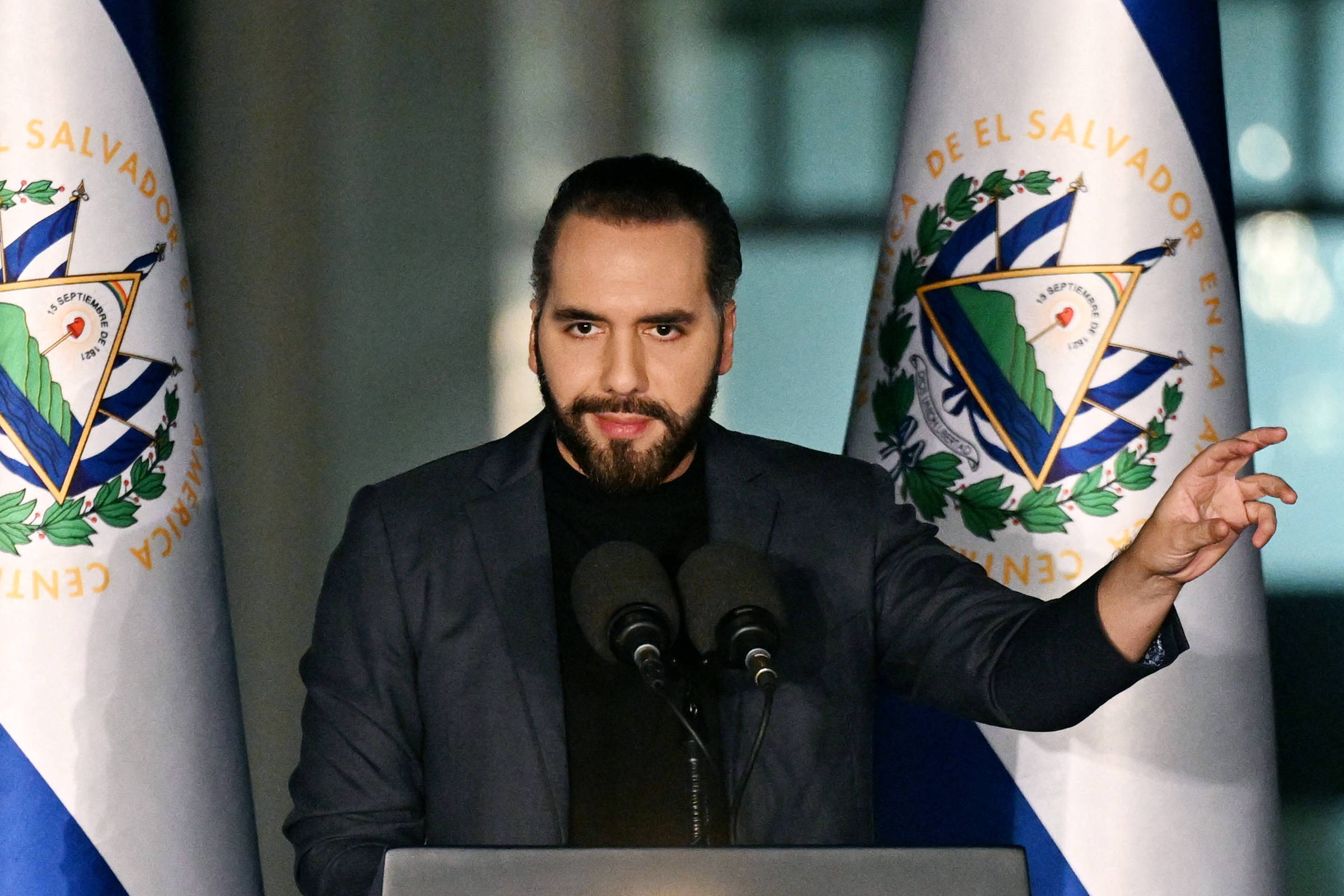 Oposição em El Salvador indica candidatos à Presidência contra Bukele