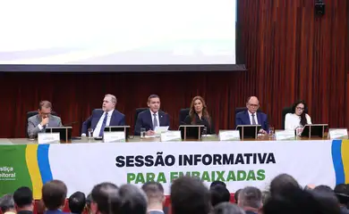 Marina Silva sofre tentativa de intimidação durante campanha em SP