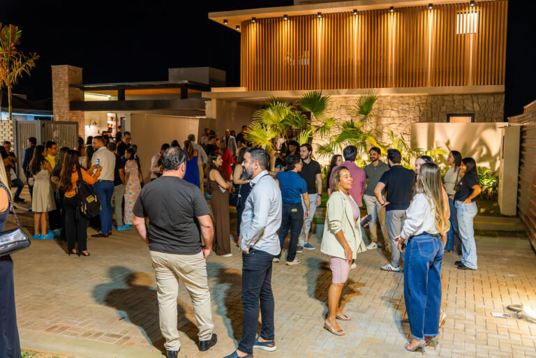 Jardins Áustria apresenta casas decoradas e novas propostas de fachadas em Goiânia