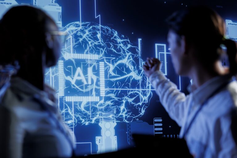 Inteligência artificial transforma o varejo e será tema de summit gratuito em Goiânia.