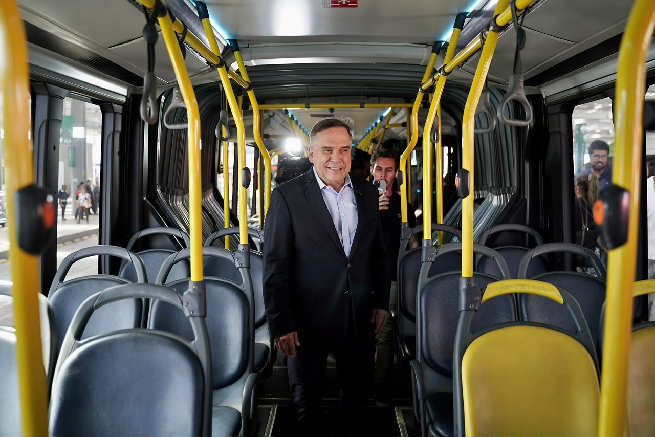 Prefeito Sandro Mabel entrega metronização total do BRT Leste-Oeste