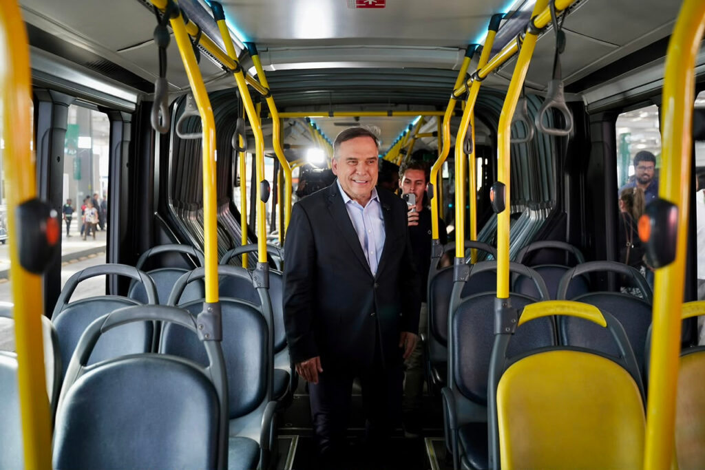 “Metronizar é fazer o ônibus andar mais rápido, com mais previsibilidade e menos paradas”, diz Mabel