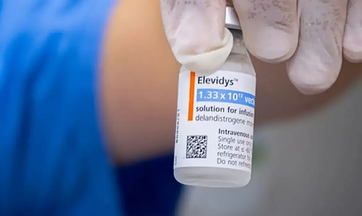 Anvisa e Roche cancelam registro de Elevidys para doença rara
