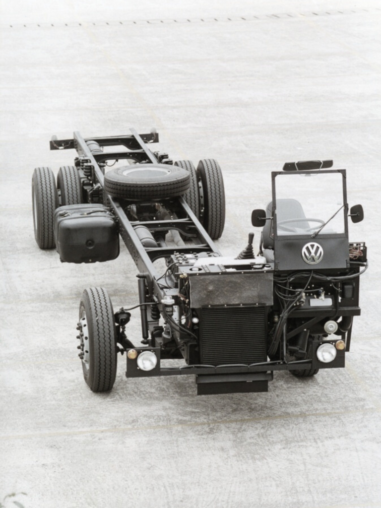 Volksbus alcança 200 mil chassis produzidos e reforça trajetória de 33 anos.