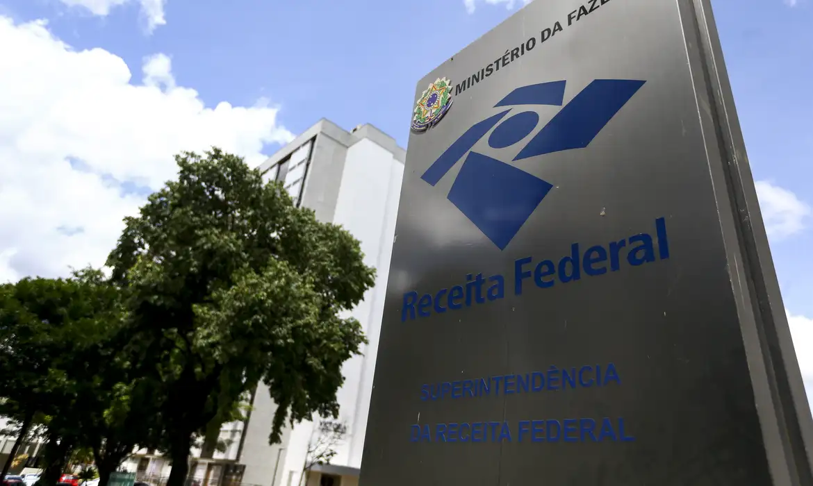 Emissão de notas fiscais com CBS e IBS começa nesta segunda-feira