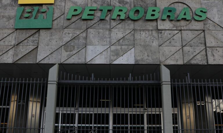 Petrobras anuncia descoberta de petróleo na Foz do Amazonas