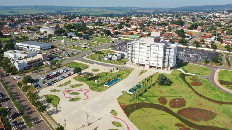 Empresas de Aparecida oferecem mais de 2,3 mil vagas de emprego pelo SIME nesta semana.