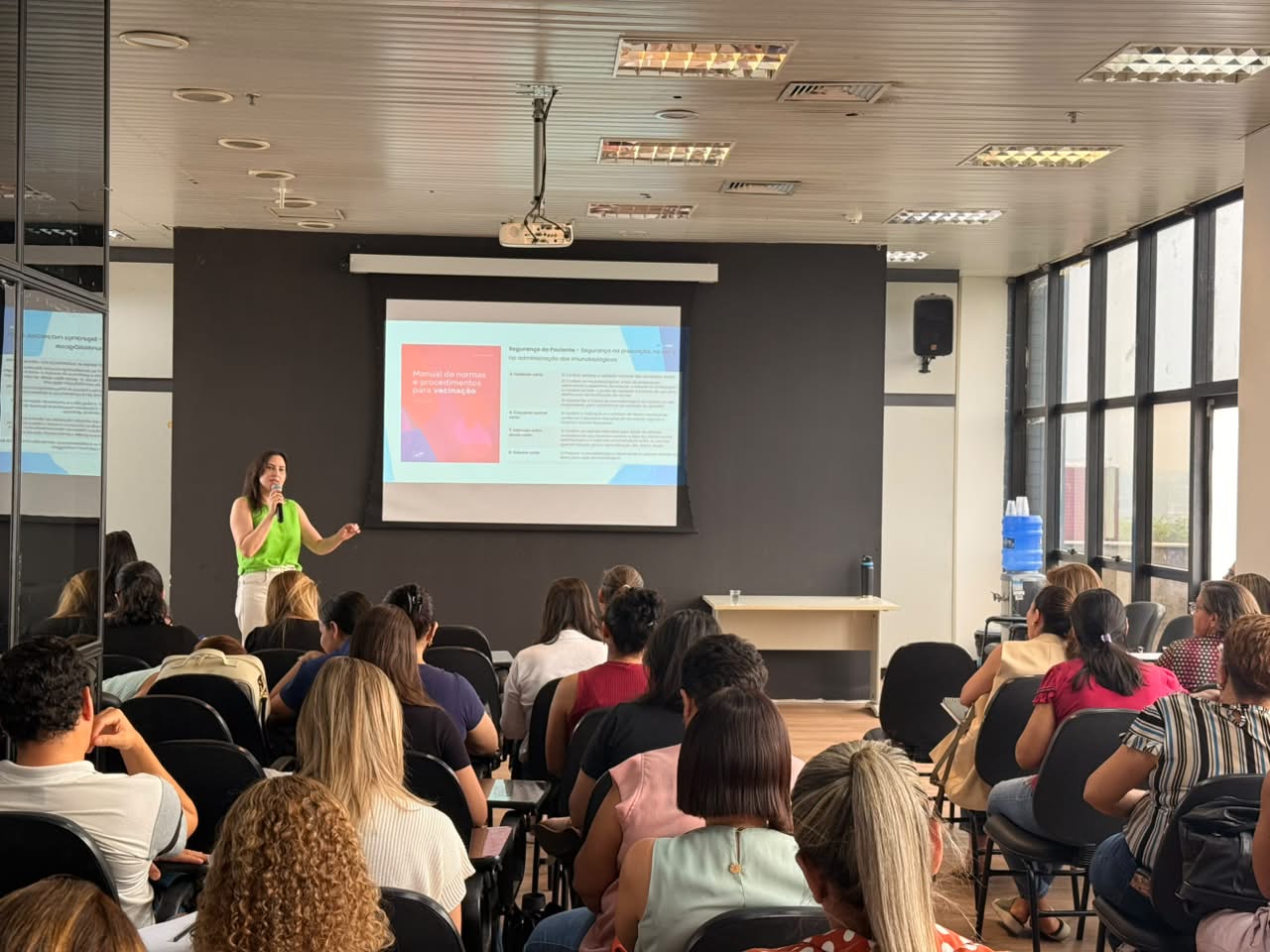 Prefeitura de Goiânia reforça estratégias de imunização com capacitação de profissionais da rede municipal de saúde