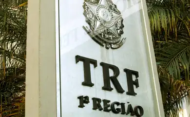 Balança comercial tem superávit de US$ 7,4 bilhões em agosto