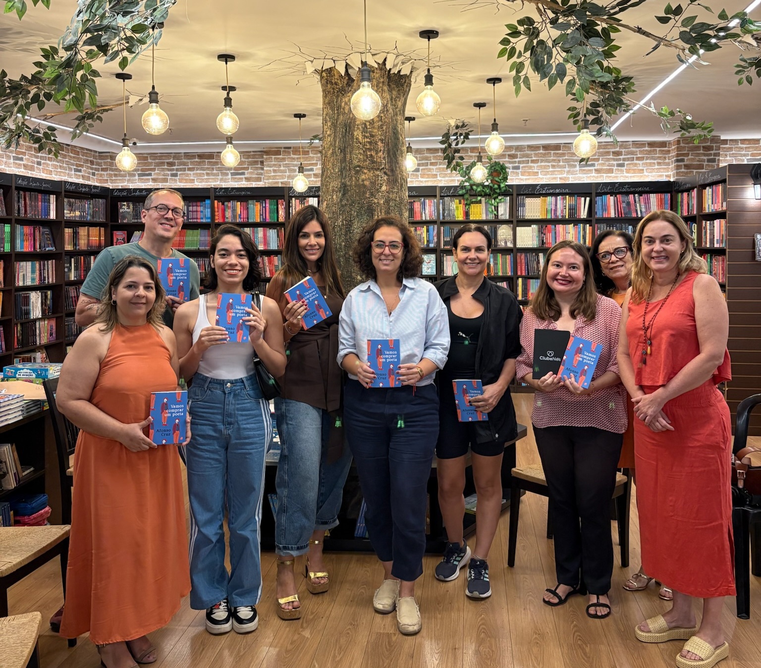 Clube de Leitura Nós debate “O fio das missangas”, de Mia Couto
