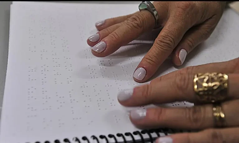 Cuidado multiprofissional e IA são caminhos para reabilitação visual