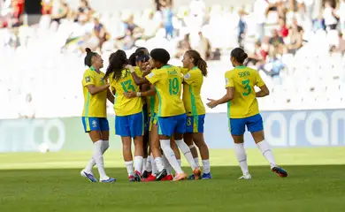 Seleção feminina derrota Canadá e avança às oitavas do Mundial Sub-20