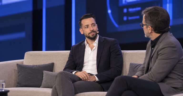 Carlos Guerra Jr., CEO da OmniAI, utiliza o diagnóstico de arquitetura de dados para saber se a IA encontrará um fluxo ou um conjunto de silos.