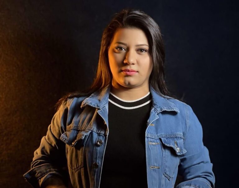 Nayara Lopes se apresenta nesta sexta-feira em Happy Hour do Aparecida Shopping