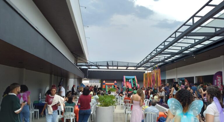 Programação gratuita de Dia das Crianças no ASA Open Mall reuniu cerca de 300 pessoas na região Sudoeste da capital e apostou em brincadeiras tradicionais e interação entre crianças e adultos Divulgação