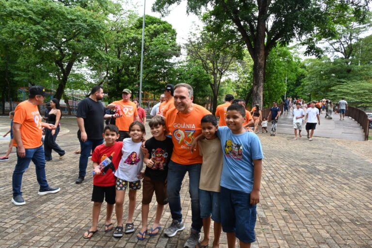 Dia das Crianças movimenta Mutirama e Zoológico, com entrada gratuita