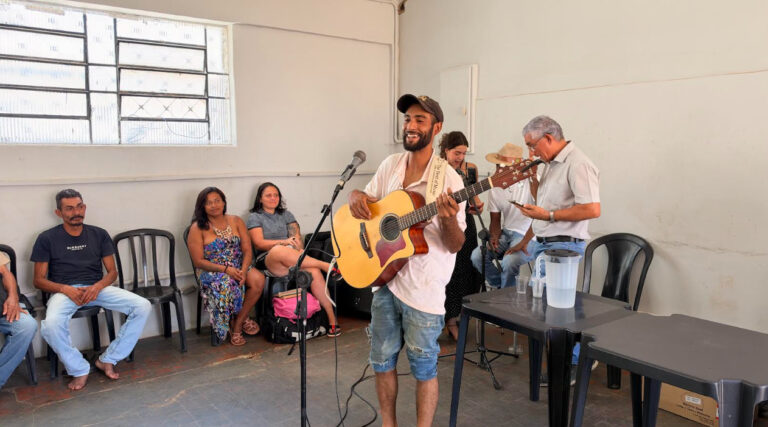 Prefeitura de Goiânia leva acolhimento e cultura a pessoas em situação de rua